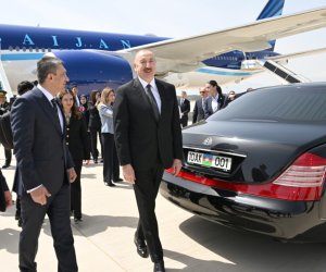 Aliyevs arrive in Turkey for diplomatic forum