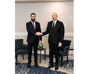 İlham Əliyev Əhməd Əl Şaraanı Azərbaycana səfərə dəvət edib