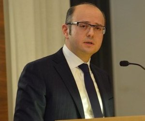 Nazir: Sürətləndirilmiş enerji keçidi qlobal enerji təhlükəsizliyi üçün risk yarada bilər