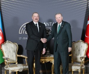 Antalyada Əliyev və Ərdoğan arasında görüş keçirilir