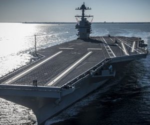 Крупнейший в мире авианосец на Ближнем Востоке