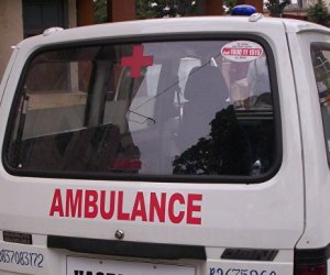 При падении микроавтобуса с горного серпантина на юге Индии погибли девять человек