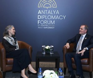 Bayramov Aİ-nin xüsusi nümayəndəsi iləgörüşüb