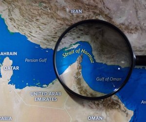 КСИР снова закрывает Ормузский пролив