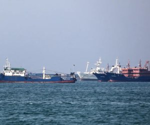 SEPAH Hörmüzü bağladı