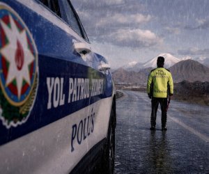 DYP: Əlverişsiz hava şəraiti yol hərəkətində riskləri artırır