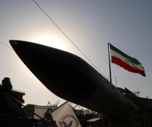 Иран угрожает &laquo;южным соседям&raquo;