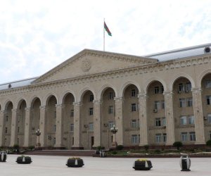 Gəncə şəhər İcra Hakimiyyətində araşdırma aparılır