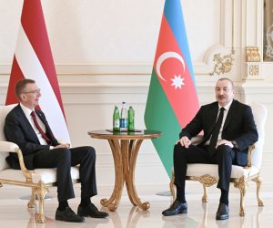 Prezidentin sosial şəbəkə hesablarında Edqars Rinkeviçslə görüşü ilə bağlı paylaşım edilib - Video