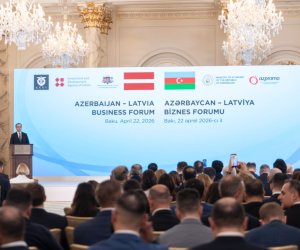 Azerbaijan, Latvia sign cooperation documents at Baku business forum