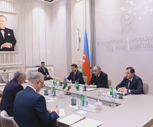 Kamran Əliyev İran səfiri ilə niyə görüşüb?