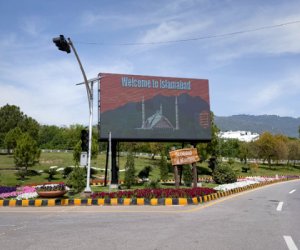 Делегация Ирана летит на переговоры, но не с Америкой