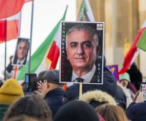 Пехлеви обвиняет европейские СМИ