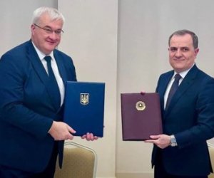 Ceyhun Bayramov Qəbələdə ukraynalı həmkarı ilə görüşüb