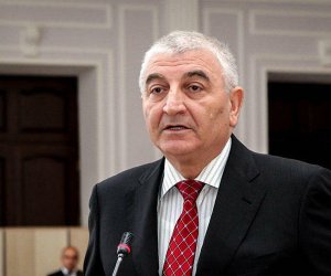 Məzahir Pənahov yenidən MSK-nın sədri seçilib