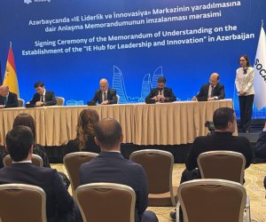 Azərbaycan IE Universiteti ilə Bakıda liderlik mərkəzi yaratmaq üçün memorandum imzalayıb
