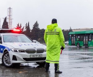 DYP qeyri-sabit hava ilə bağlı sürücülərə və piyadalara xəbərdarlıq edib
