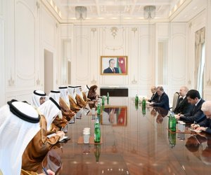 Əliyev BƏƏ nümayəndə heyətini qəbul edib