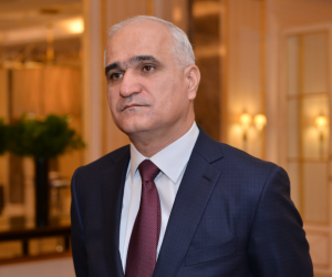 
Şahin Mustafayevin rəhbərliyi altında Azərbaycan nümayəndə heyəti Ermənistanda səfərdədir