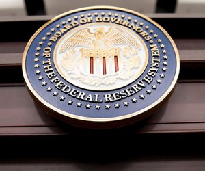 Федрезерв сохранил базовую ставку