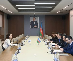 Азербайджан и Уругвай обсудили упрощение визового режима