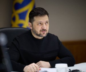 Зеленский ввел санкции против экс-главы своего офиса