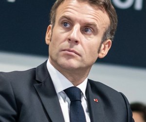 Macron arrives in Armenia for EPC summit