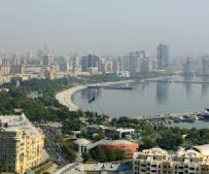 В Баку во время WUF13 создадут временные специальные полосы движения