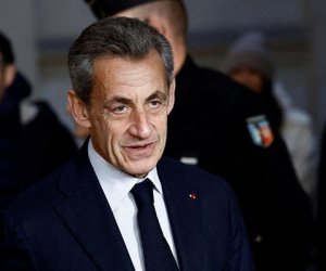 Экс-президент Франции Саркози освобожден по УДО