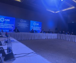 ABB BTB Bankın 295 milyon manatlıq aktiv portfelinin transferini qiymətləndirib