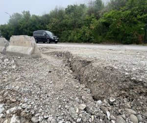 

На Агсуинском перевале вновь активизировался оползень
