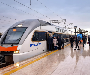 Xırdalana gedən qatarların hərəkət cədvəli dəyişdirilib