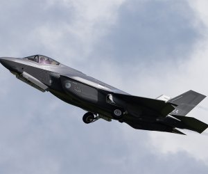 ABŞ-nin "F-35" qırıcısı Ərəbistan yarımadası üzərində qəza siqnalı verib