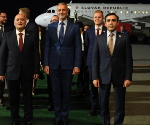 Rixard Raşi Azərbaycana rəsmi səfərə gəlib