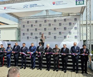 Azərbaycan müdafiə nazirinin Slovakiyaya səfəri davam edir