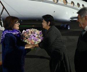 
Sahibə Qafarova Özbəkistana səfər edib