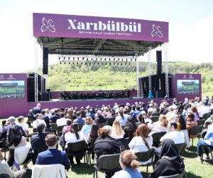 В Шуше открылся фестиваль &laquo;Харыбюльбюль&raquo;