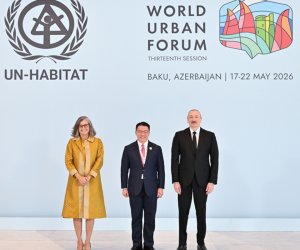 Əliyev Ümumdünya Şəhərsalma Forumunun 13-cü sessiyasının açılış mərasimində iştirak edir