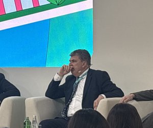 Fariz Əzizov: Bakıda nəqliyyat sıxlığı və şəhər mərkəzinə təzyiqin azaldılması hədəflənir