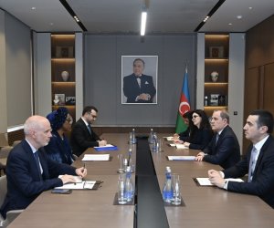 

Джейхун Байрамов встретился с заместителем гендиректора МОМ
