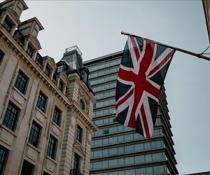 İsrailin müvəqqəti işlər vəkili Britaniya XİN-ə çağırılıb