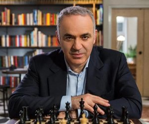 Kasparov beynəlxalq axtarışa verilib