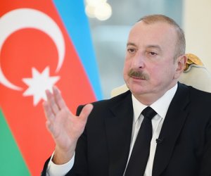 Prezidenti onlar da təbrik etdilər