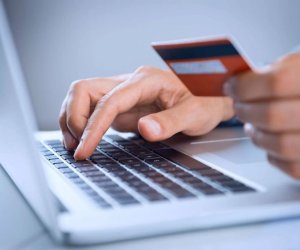 Безналичные платежи в Азербайджане в апреле снизились на 2,2%