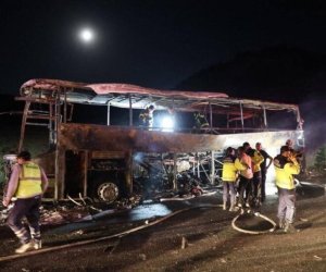 Türkiyədə sərnişin avtobusu yanıb, 8 nəfər ölüb