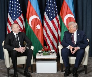 Tramp: Azərbaycanla Ermənistan arasında bu ay sülh üzrə məhsuldar müzakirələri səbirsizliklə gözləyirik