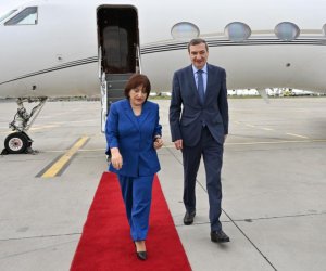 Milli Məclisin sədri Serbiyaya işgüzar səfər edib