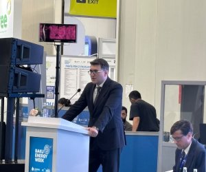 Gələn il 2 GVt enerji şəbəkəyə inteqrasiya olunacaq