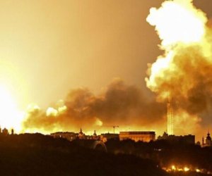 Россия бомбит торговые склады