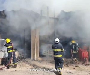 Binədə mağaza yanıb - Video